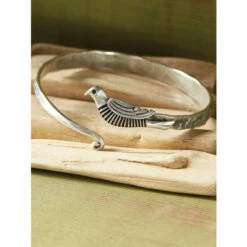 Outlet ✨ Vermont Country Store Bird Bracelet ✔️