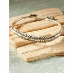 Best deal 🔥 Vermont Country Store Pewter Feather Bracelet 👍