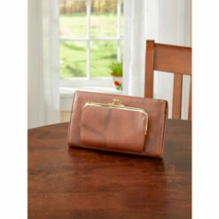 Top 10 ๐ Buxton ๐ฉ Women's Leather Organizer Clutch Brown ๐ 22 Top 10 ๐ Buxton ๐ฉ Women's Leather Organizer Clutch Brown ๐ -Outlet womens clothing Store unnamed file 664